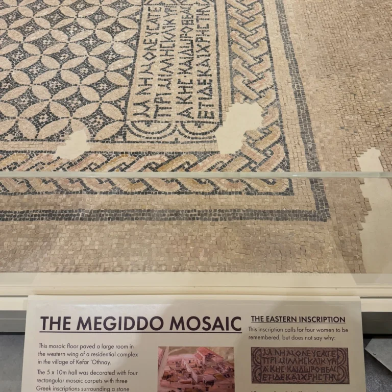 Instagram post from cuttothechase_barber. This post is in position 11.