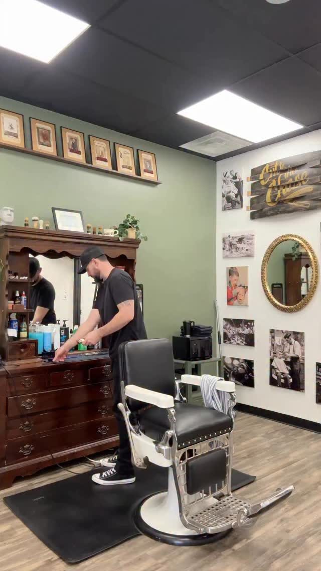 Instagram post from cuttothechase_barber. This post is in position 1.